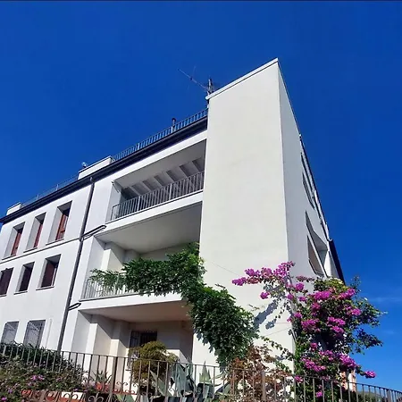 Giuliana's House Апартаменты